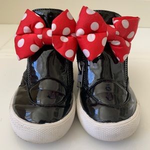 Disney Minnie Mouse patent zip up shoes boots 7